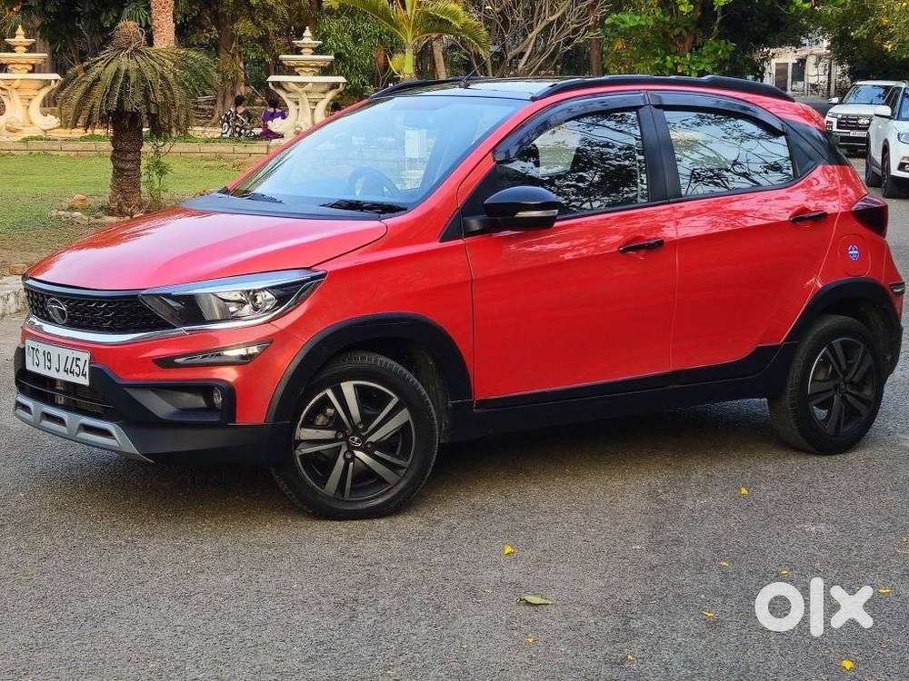 Tata Tiago, 2023, Petrol