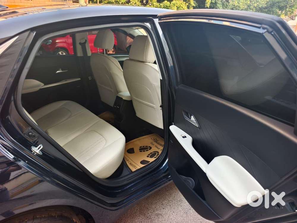 Hyundai Verna 1.5 Sx (o) Vtvt Ivt, 2023, Petrol