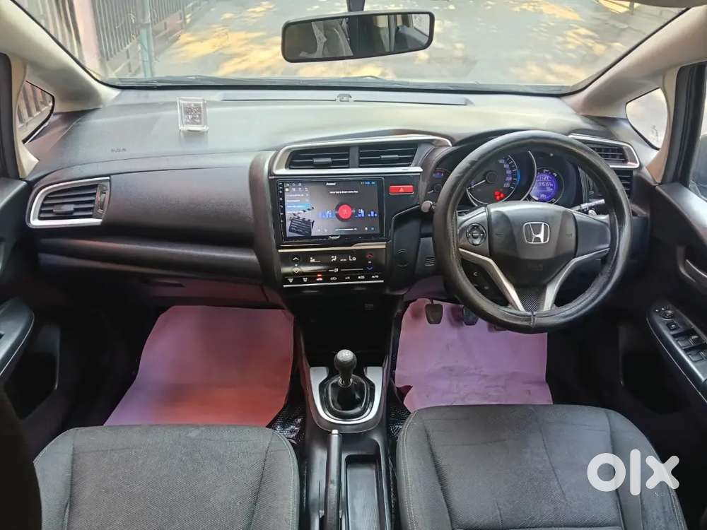 Honda Jazz 2015 Petrol 76000 Km Driven