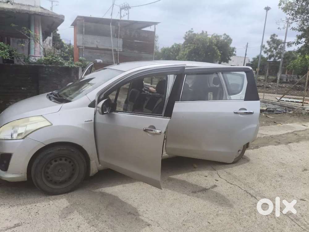 Maruti Suzuki Ertiga 2012