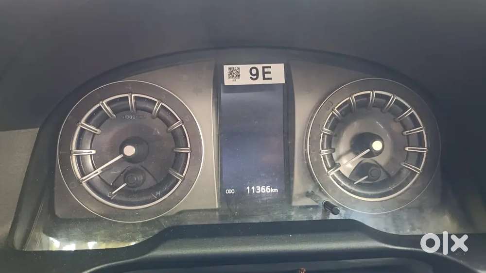 Toyota Innova Crysta 2022 Petrol Well Maintained