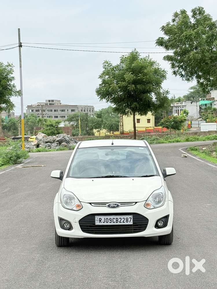 Ford Figo Diesel Titanium, 1981, Diesel