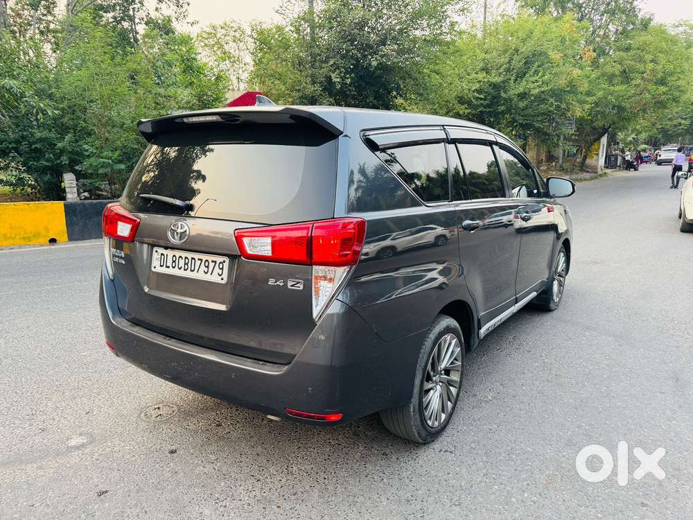 Toyota Innova Crysta 2.4 G Mt, 2022, Diesel