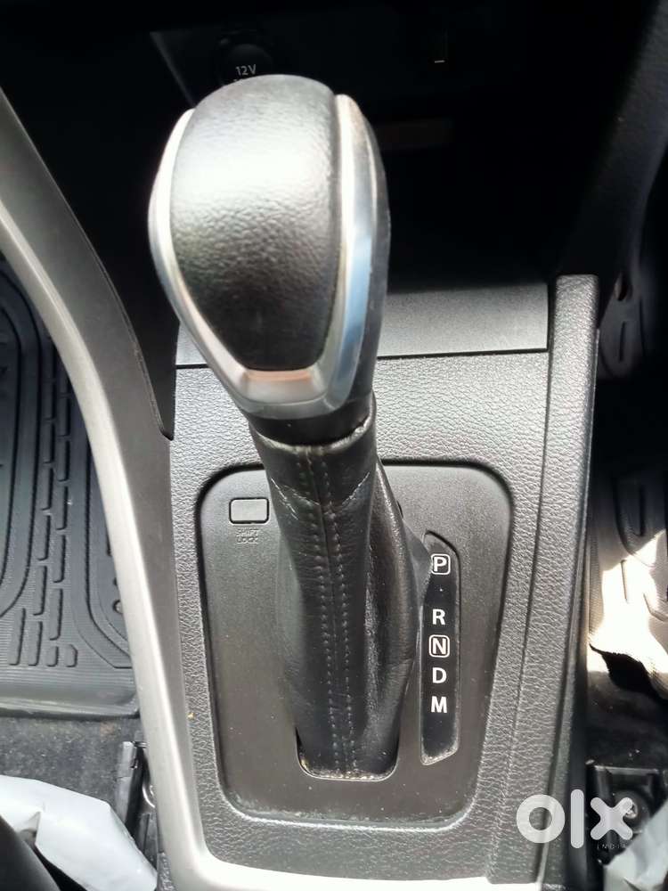 Maruti Suzuki Brezza Vxi At, 2023, Petrol