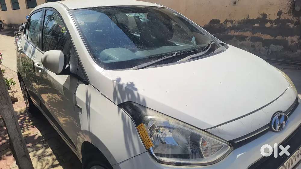 Hyundai Xcent 2016 Petrol 84000 Km Driven