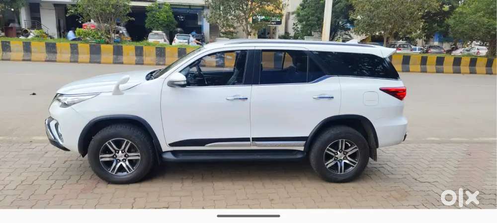 Toyota Fortuner 2021 Diesel 105000 Km Driven