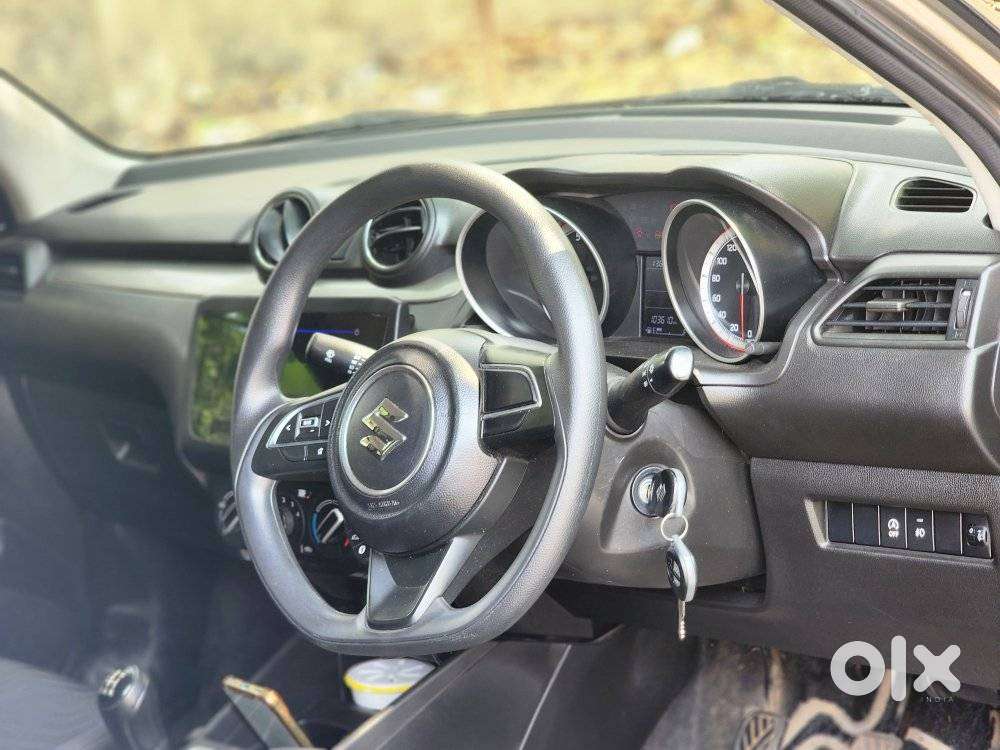Maruti Suzuki Swift Vxi + Manual, 2021, Petrol