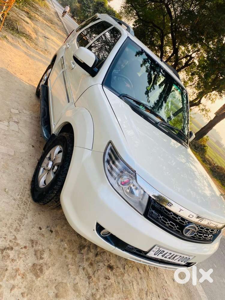 Tata Safari Storme 2016 Diesel Manual Year