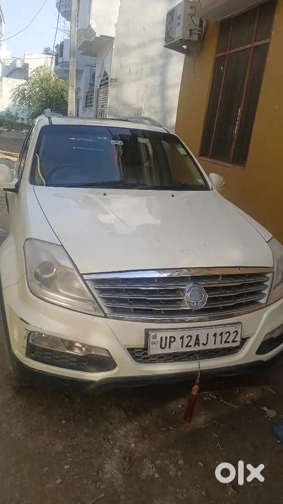 Mahindra Xev 7e 2015