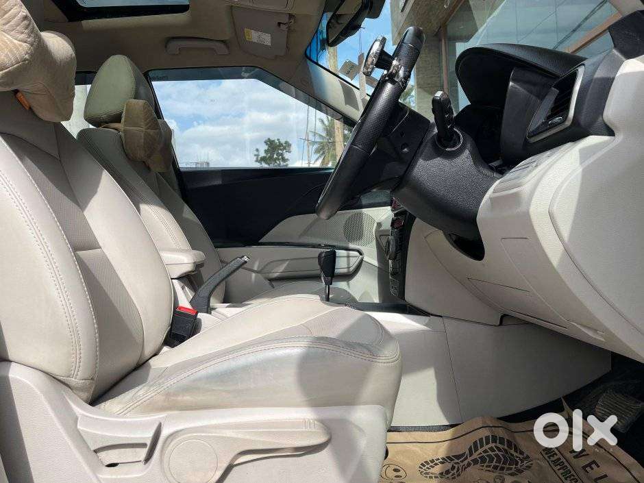 Mahindra Xuv300 1.2 W8 (o) Amt Petrol, 2020, Diesel