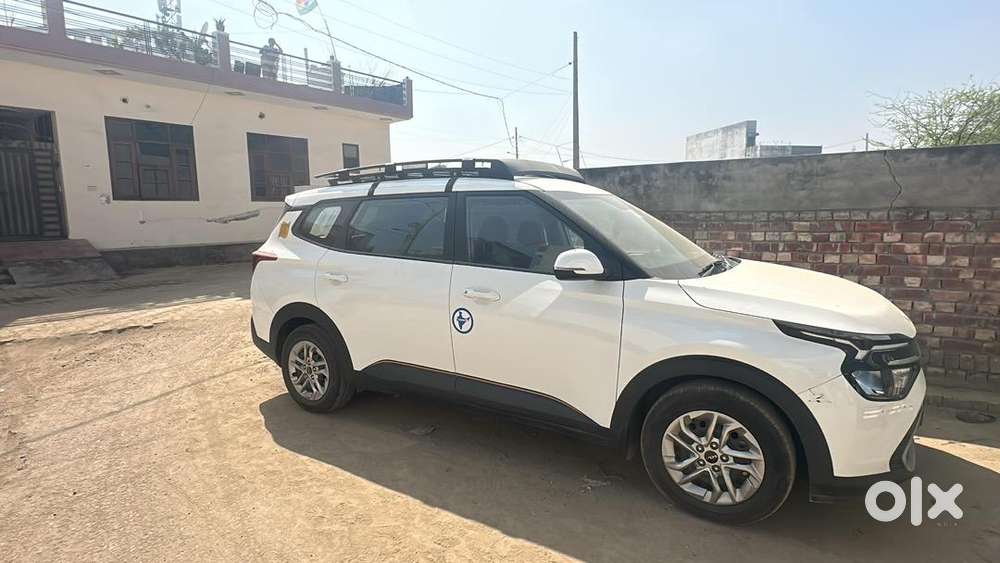 Kia Carens 2025 Diesel Well Maintained