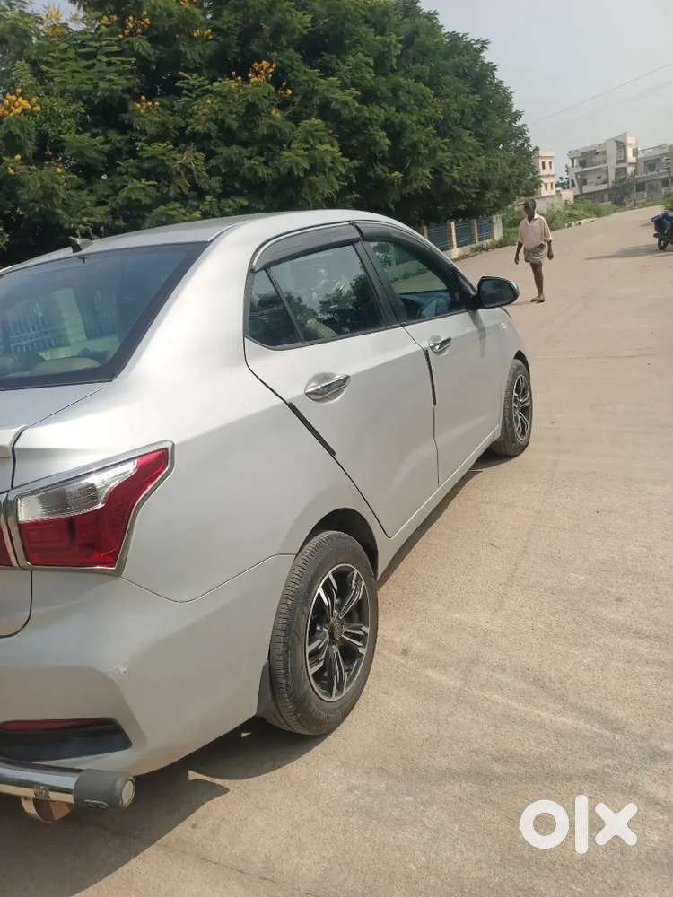 Hyundai Xcent 2018 Diesel 180000 Km Driven