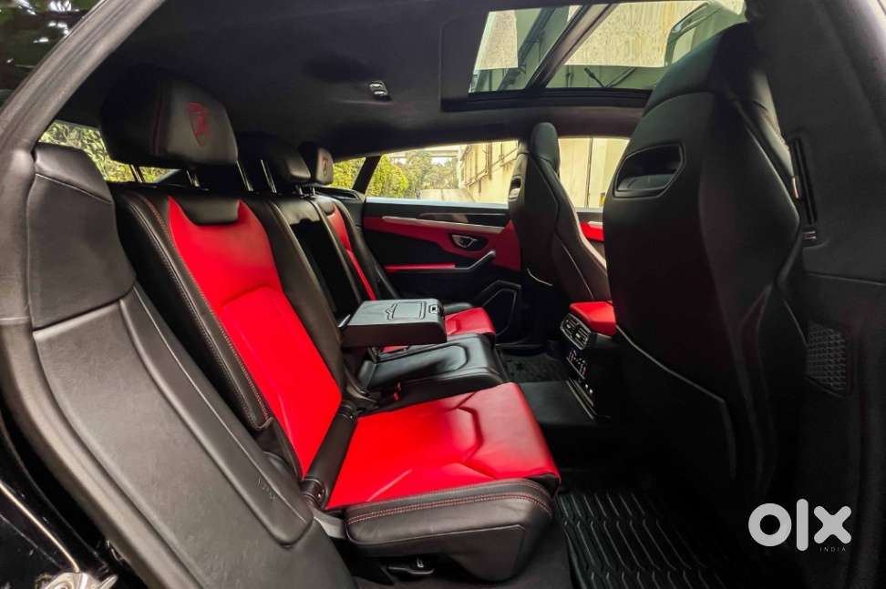 Lamborghini Urus, 2021, Petrol