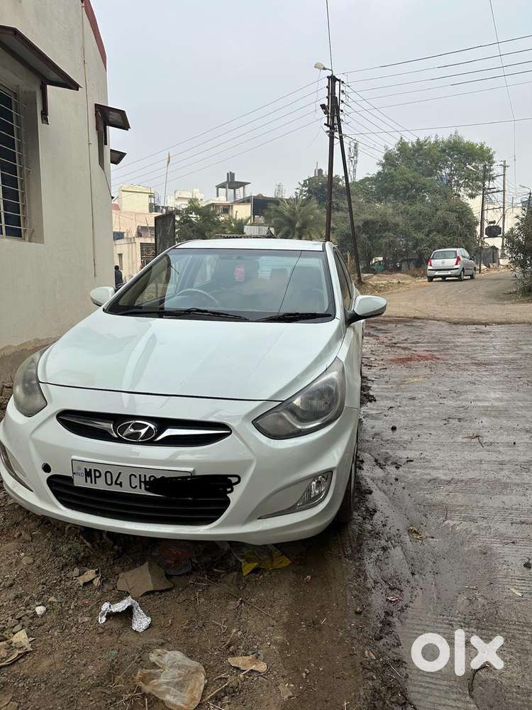 Hyundai Verna Fluidic 1.6 Vtvt, 2011, Petrol
