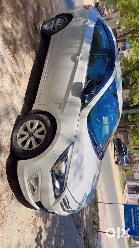 Hyundai Verna Fluidic 2015 – Fully Loaded  Cng  Excellent Condition