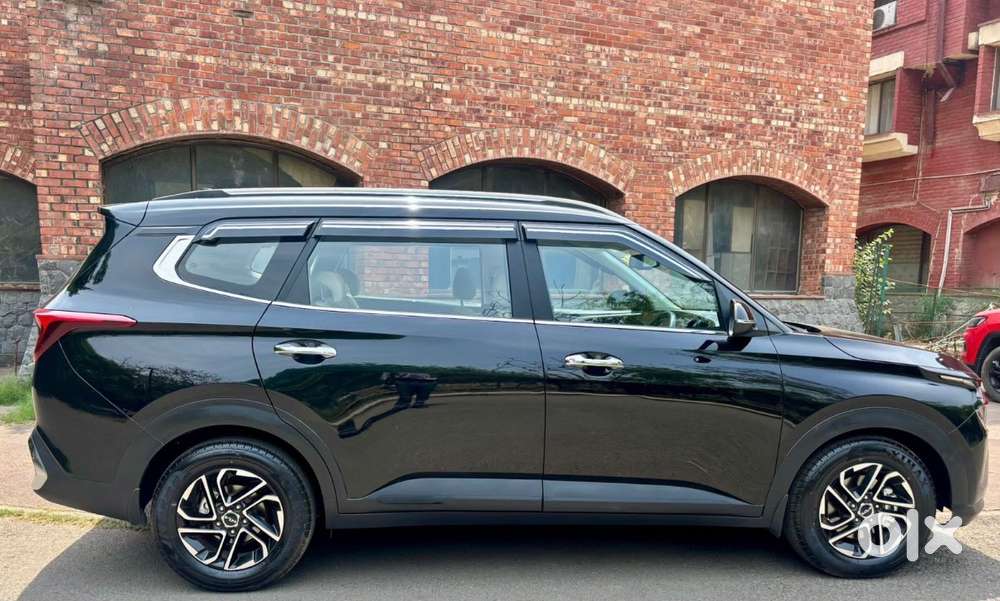 Kia Carens Luxury (o)1.5 Diesel At 7 Str, 2022, Diesel