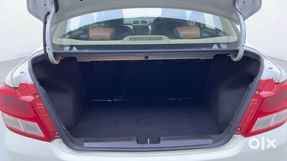Maruti Suzuki Dzire Zxi Ags, 2022, Petrol