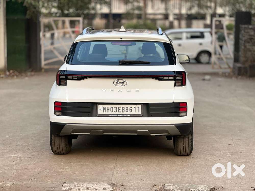 Hyundai Venue Sx (o) Mt 1.5 Diesel, 2022, Diesel