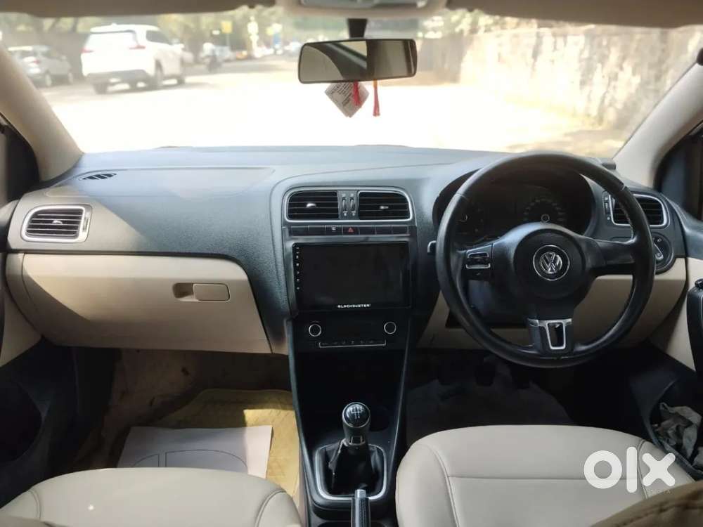 Volkswagen Polo Petrol Highline 1.2l, 2013, Petrol