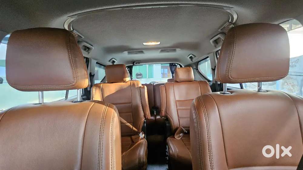 Toyota Innova Crysta 2017 Diesel Well Maintained