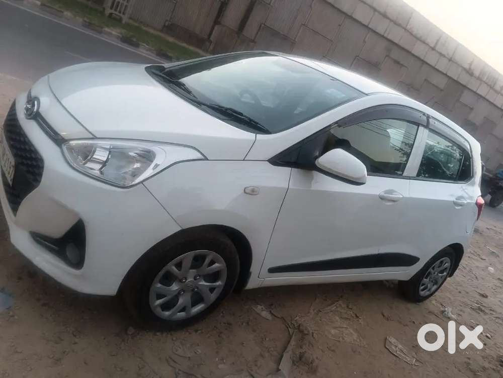Hyundai Grand I10 2017 Petrol 65000 Km Driven