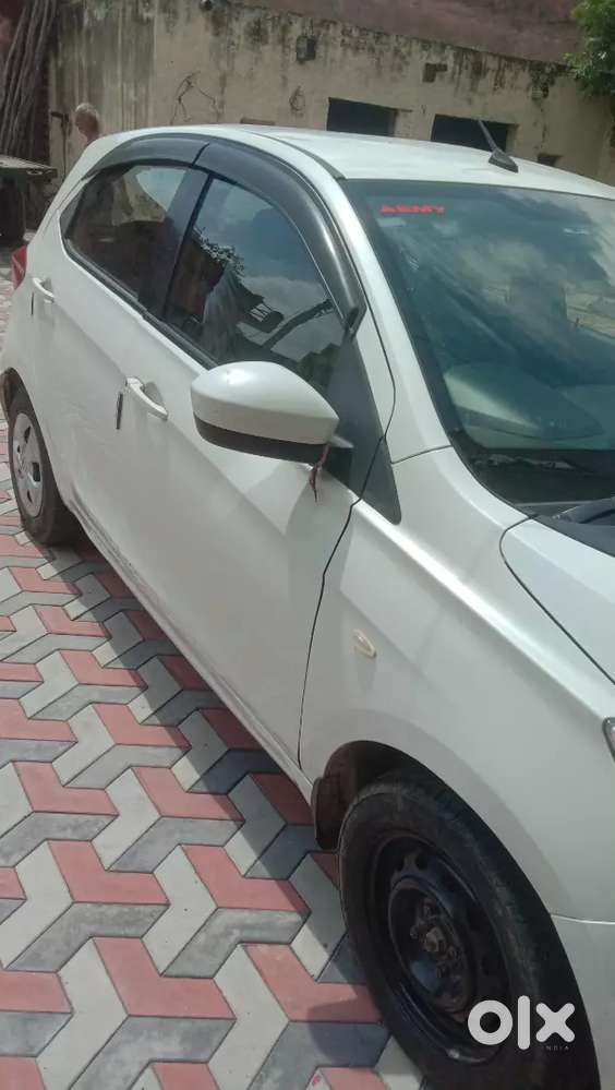 Tata Tiago 1.2 Revotron 2016