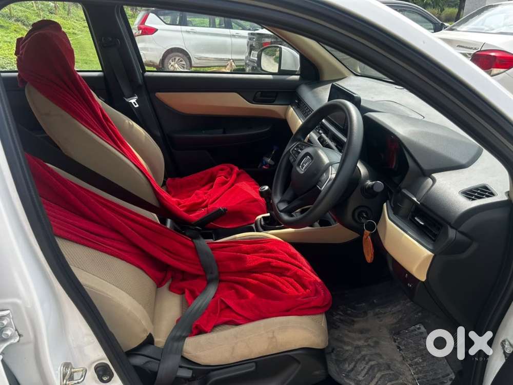 Honda Amaze 3rd Gen V Mt 2025 Year Car