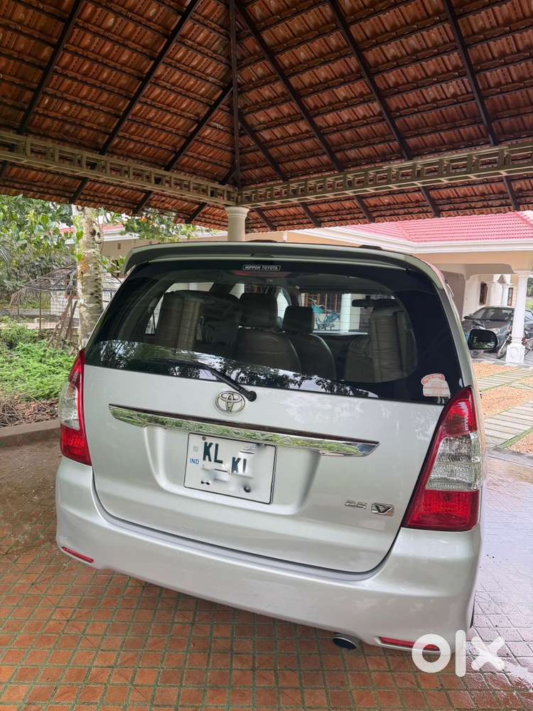 Toyota Innova 2013 V Original Kerala