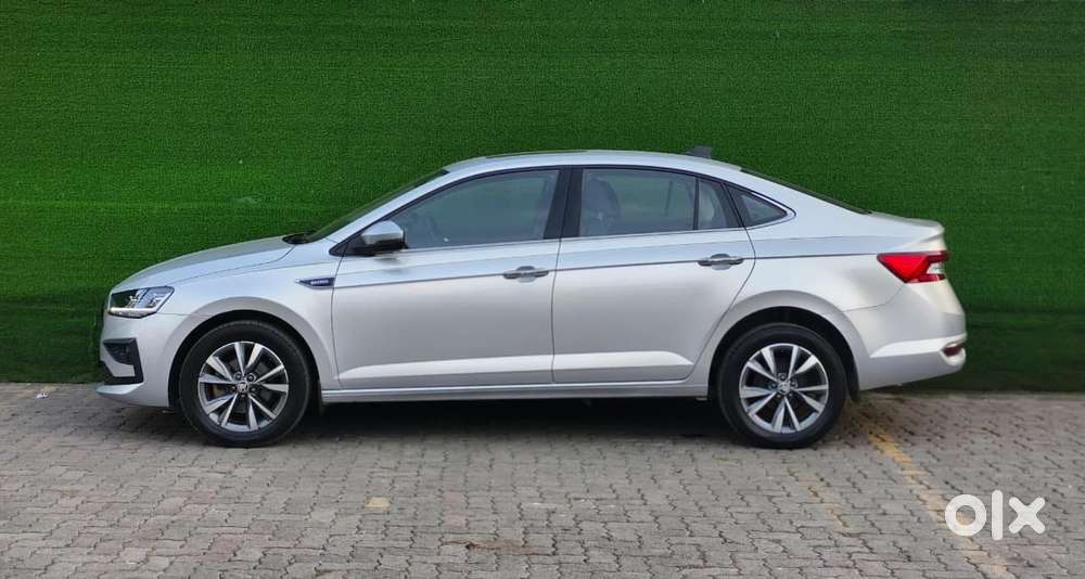 Skoda Slavia, 2022, Petrol