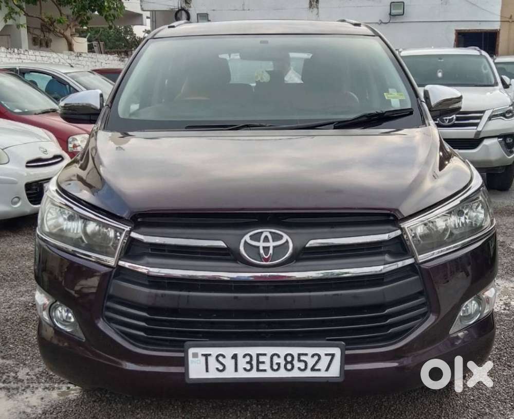 Toyota Innova Crysta 2.4 G Mt 8s, 2016, Diesel