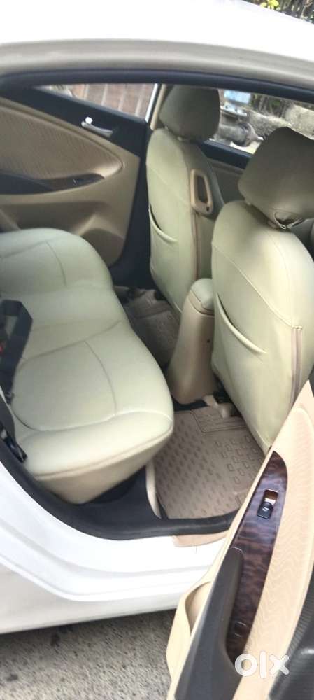 Hyundai Verna 1.6 S (o) Vtvt At, 2015, Petrol