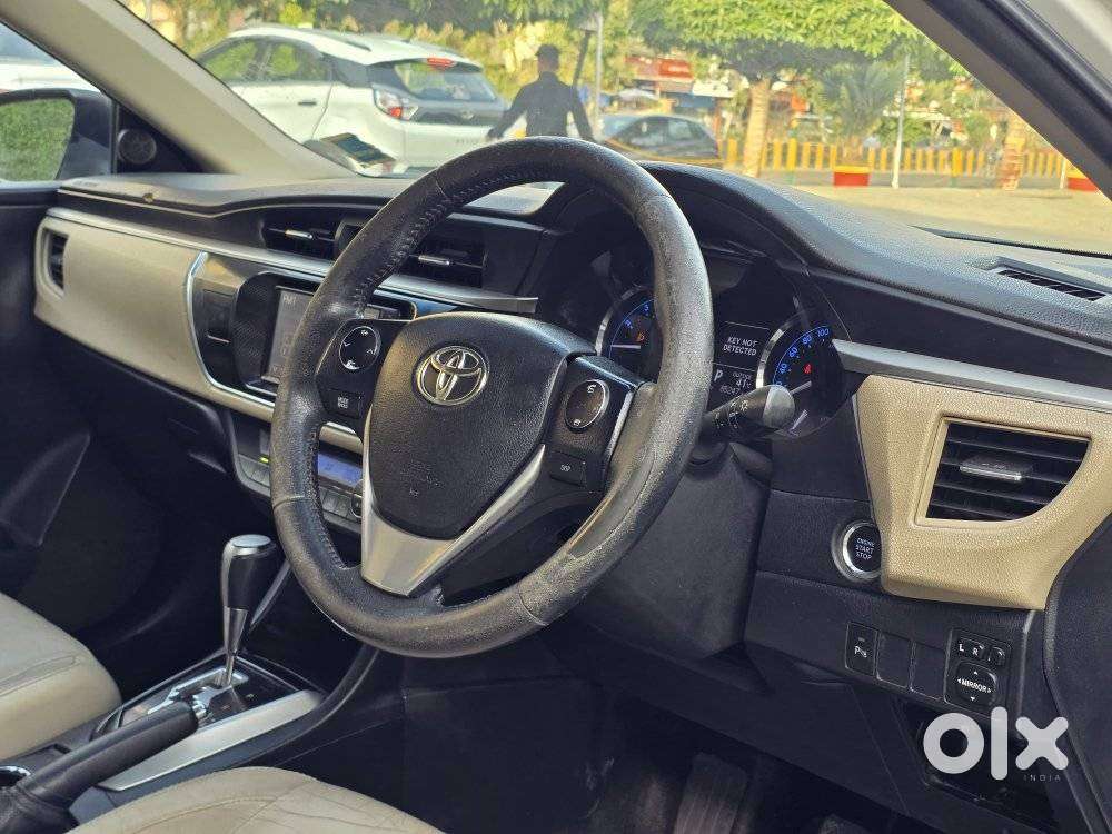 Toyota Corolla Altis 2013-2017 Vl At, 2014, Petrol