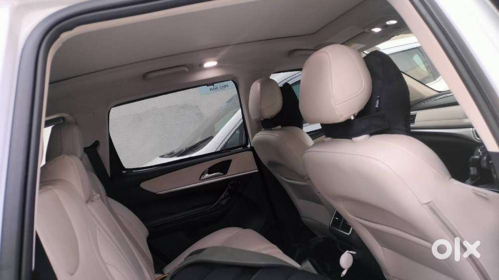 Mahindra Xuv700 2.2 Ax 7 Diesel At Str, 2022, Diesel