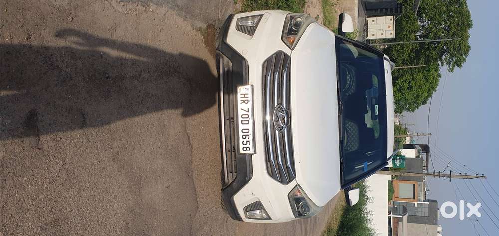 Petrol Automatic Creta White Color With Vip Number For Urgent Sale