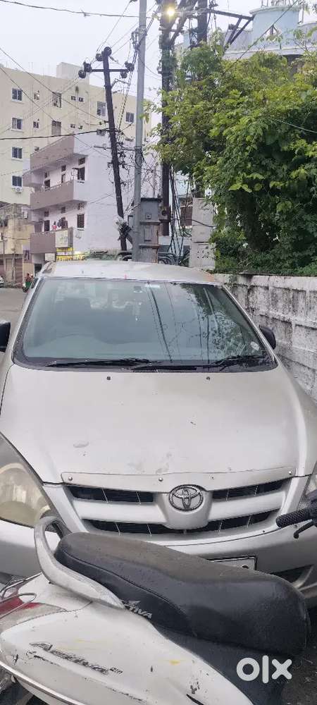 Toyota Innova 2.5 Ms 2005