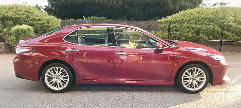 Toyota Camry Hybrid, 2019