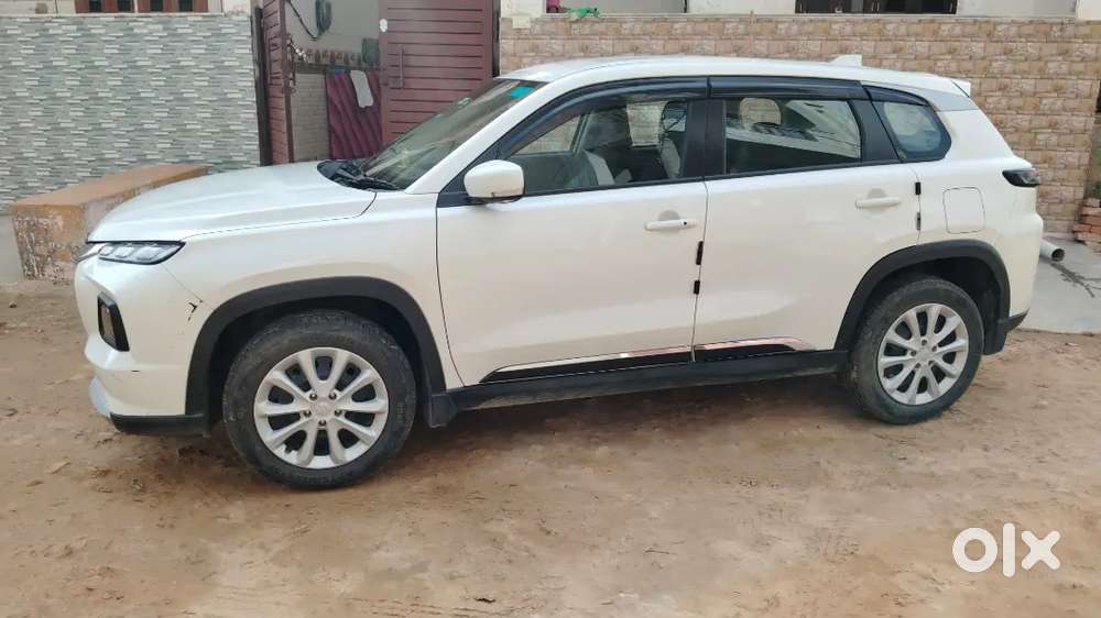Maruti Suzuki Grand Vitara 2024 Petrol Manual