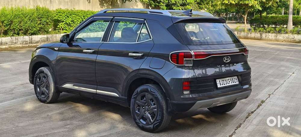 Hyundai Venue S 1.2 Petrol, 2024, Petrol