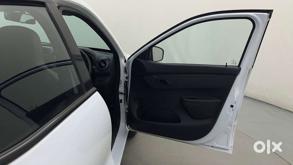 Renault Kwid 1.0 Rxt Amt, 2023, Petrol