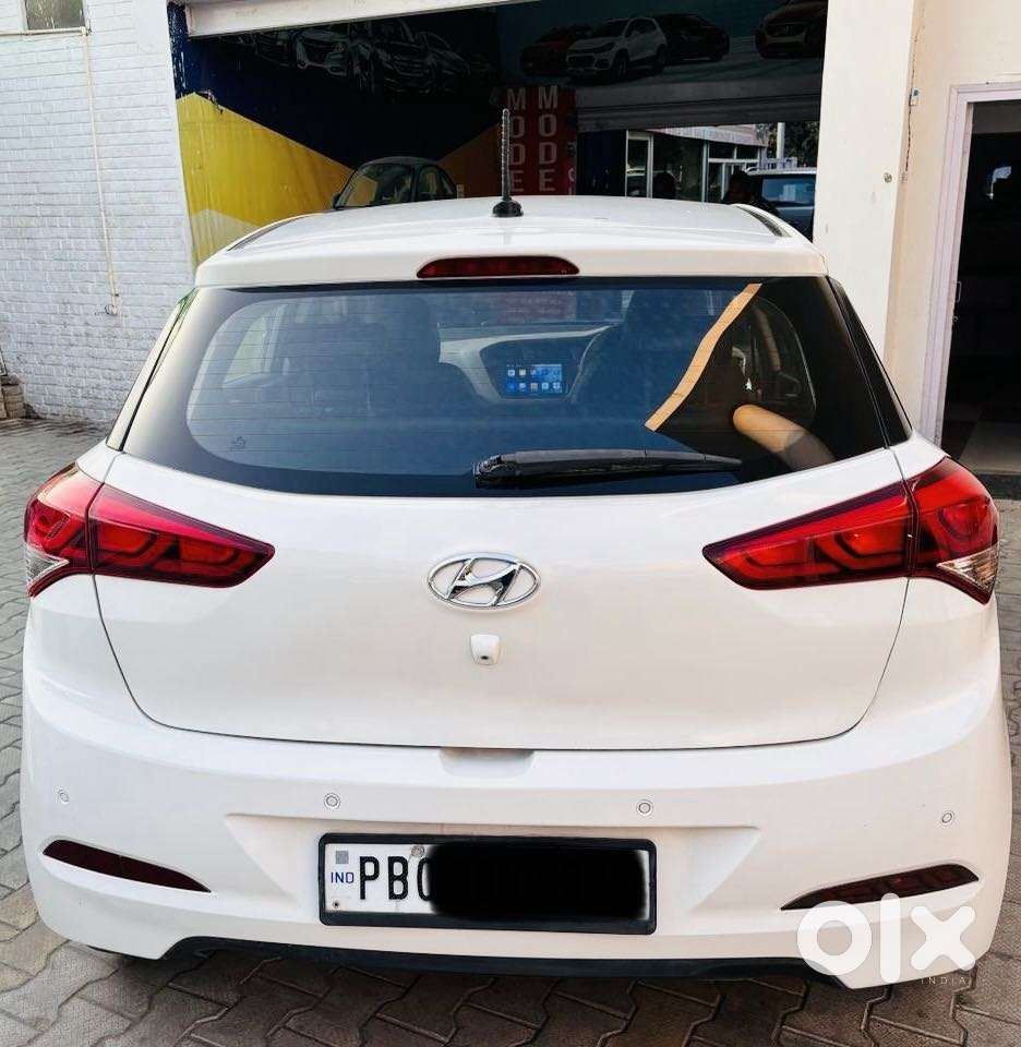 Hyundai New I20 1.2 Asta Mt Dual Tone, 2017, Diesel
