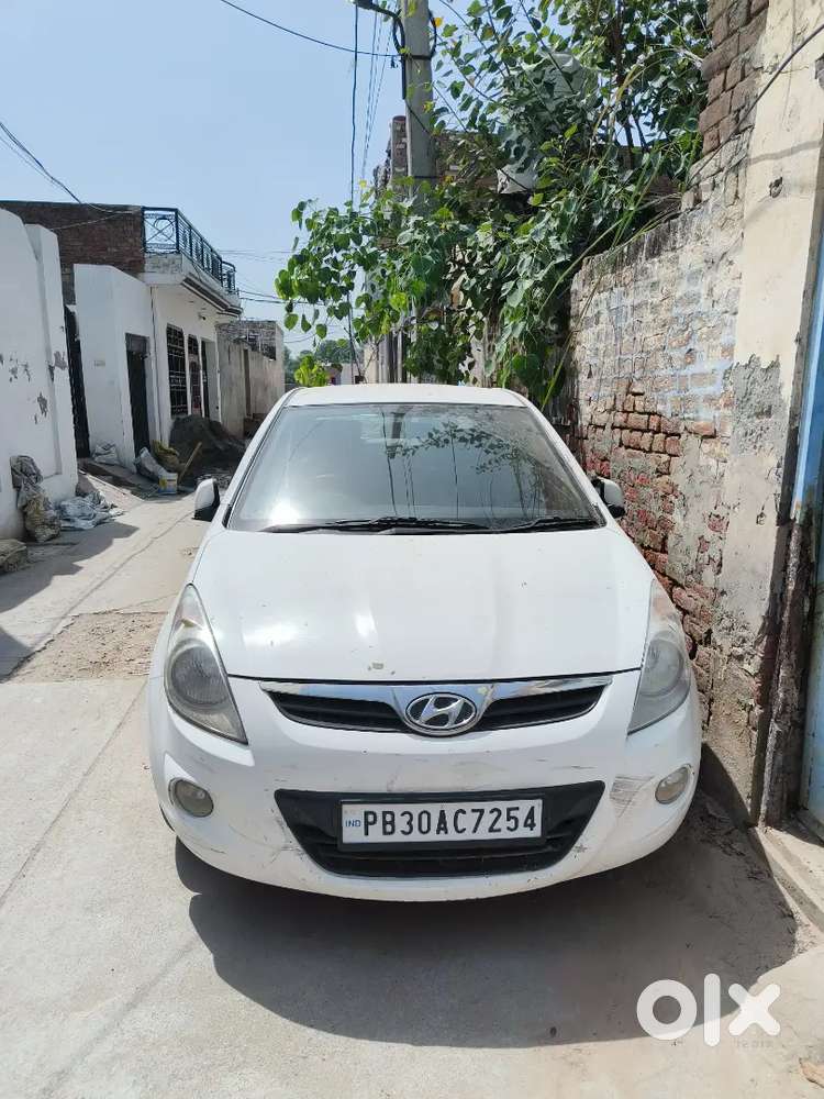 Hyundai I20 1.2 Asta 2011 Cng Lagi Aa Teach Plyar Lagya Seat Cover New