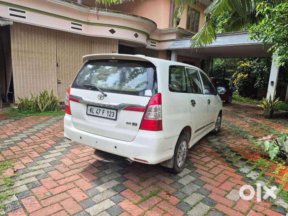 Toyota Innova 2015 October Manual 79800 Km