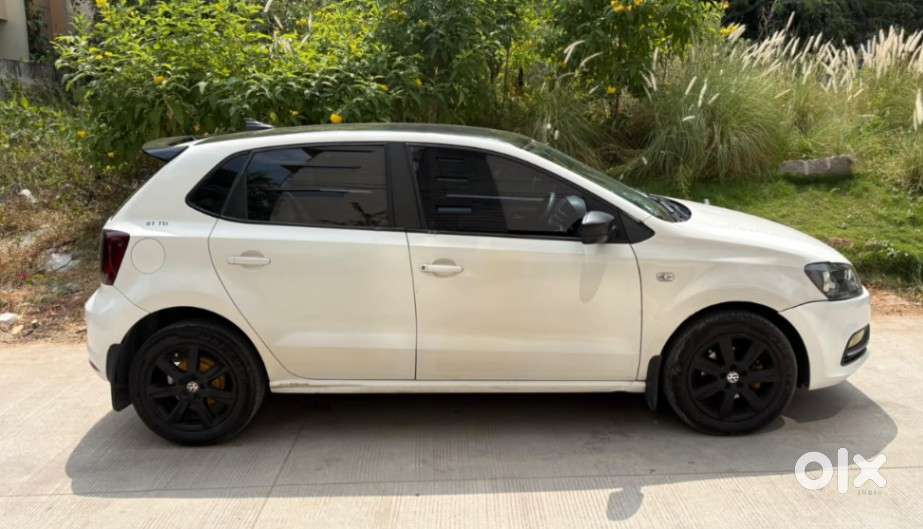 Volkswagen Polo Petrol Highline 1.2l, 2011, Petrol