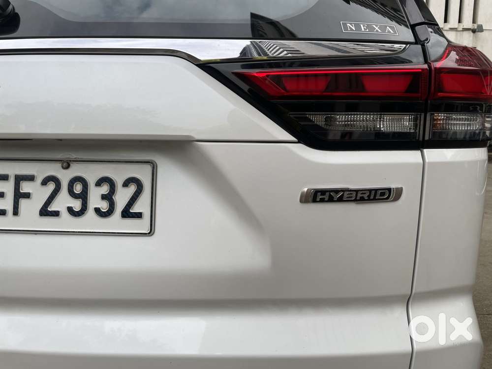 Toyota Innova Hycross 2.0 Vx Hybrid 8 Str, 2023, Cng & Hybrids