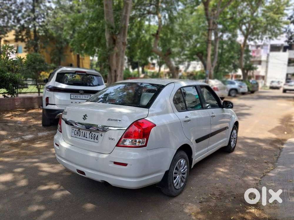 Maruti Suzuki Swift Dzire 1.2 Vxi Bsiv, 2012, Petrol