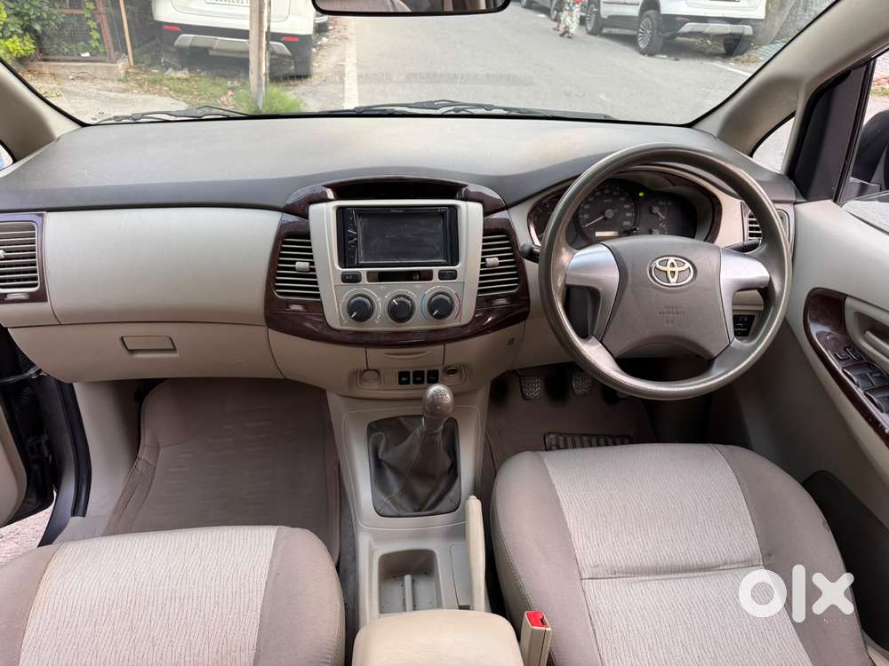 Toyota Innova 2.5 Gx 7 Seater Bs Iv, 2014, Diesel
