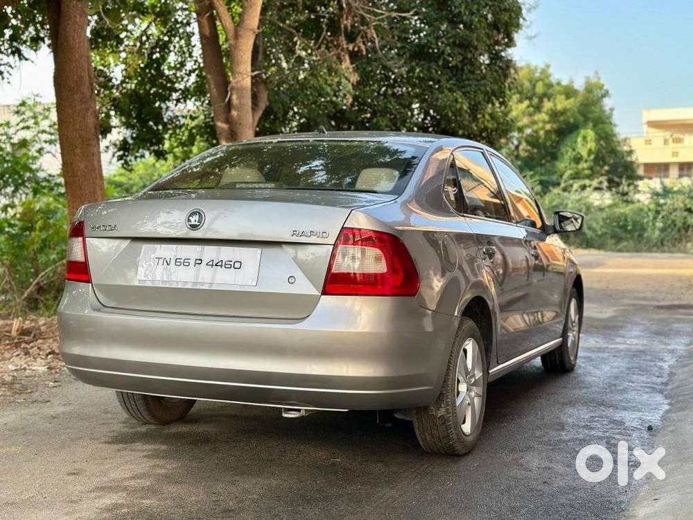 Skoda Rapid 1.5 Tdi Ambition Plus, 2015, Diesel