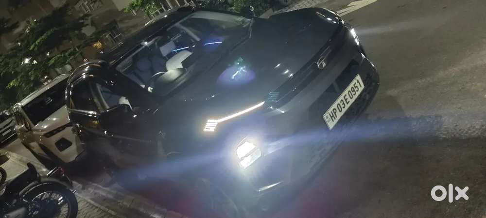 Tata Nexon Revotron Xza 2025 Petrol