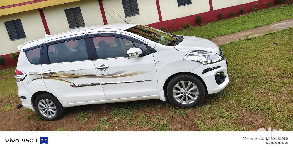 Maruti Suzuki Ertiga 2015 Diesel 185000 Km Driven