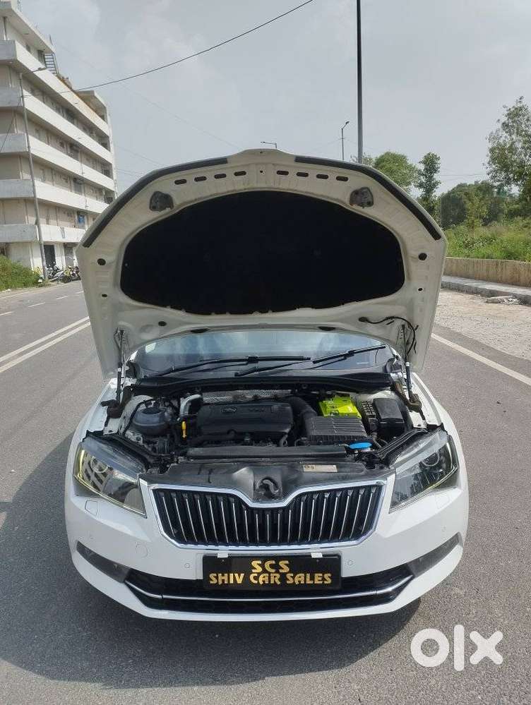 Skoda Superb Lk 1.8 Tsi At, 2017, Petrol